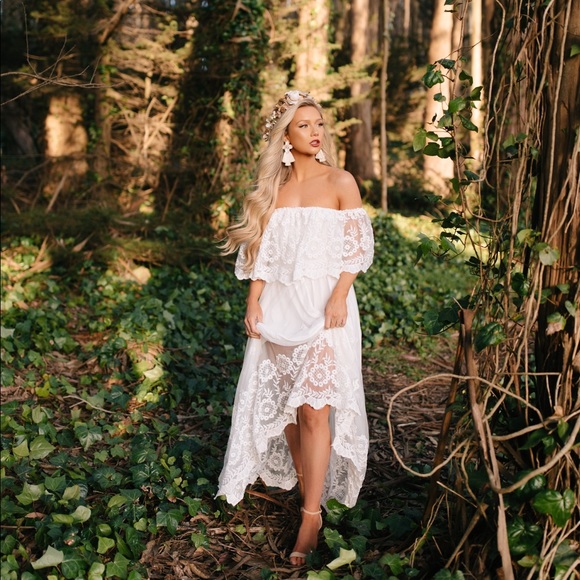 L'Atiste White Lace Maxi Dress Off-the-Shoulder - Picture 4 of 10